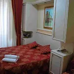 Hotell Anfiteatro Flavio 3*