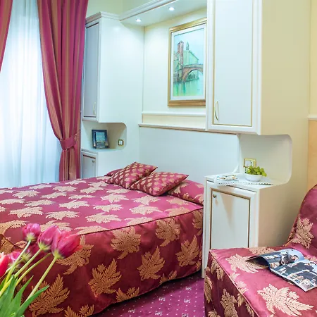 Hotel Anfiteatro Flavio Roma