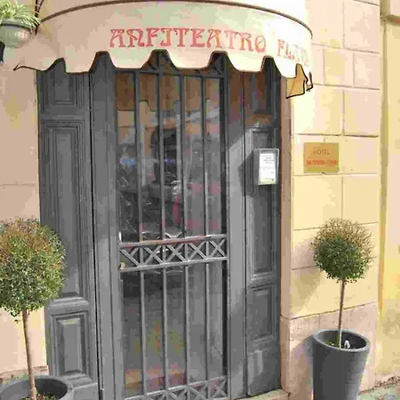 Anfiteatro Flavio 3* Rome