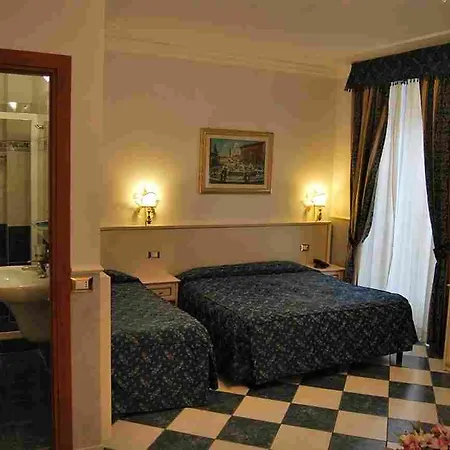 Hotel Anfiteatro Flavio 3*