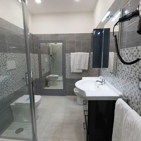 호텔 안피테아트로 플라비오 3*